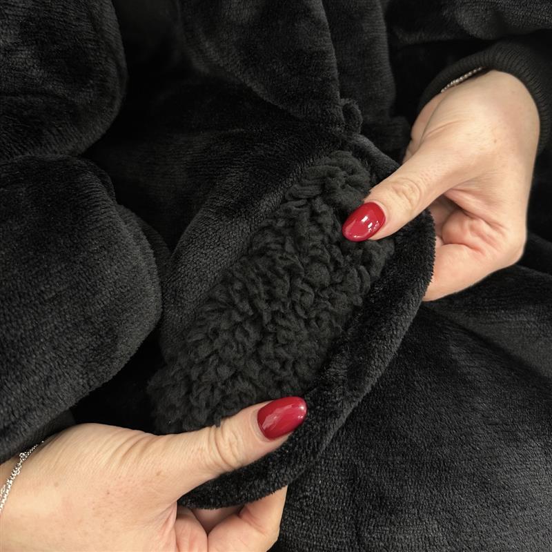 Halo Black Hooded Blanket - Image 3